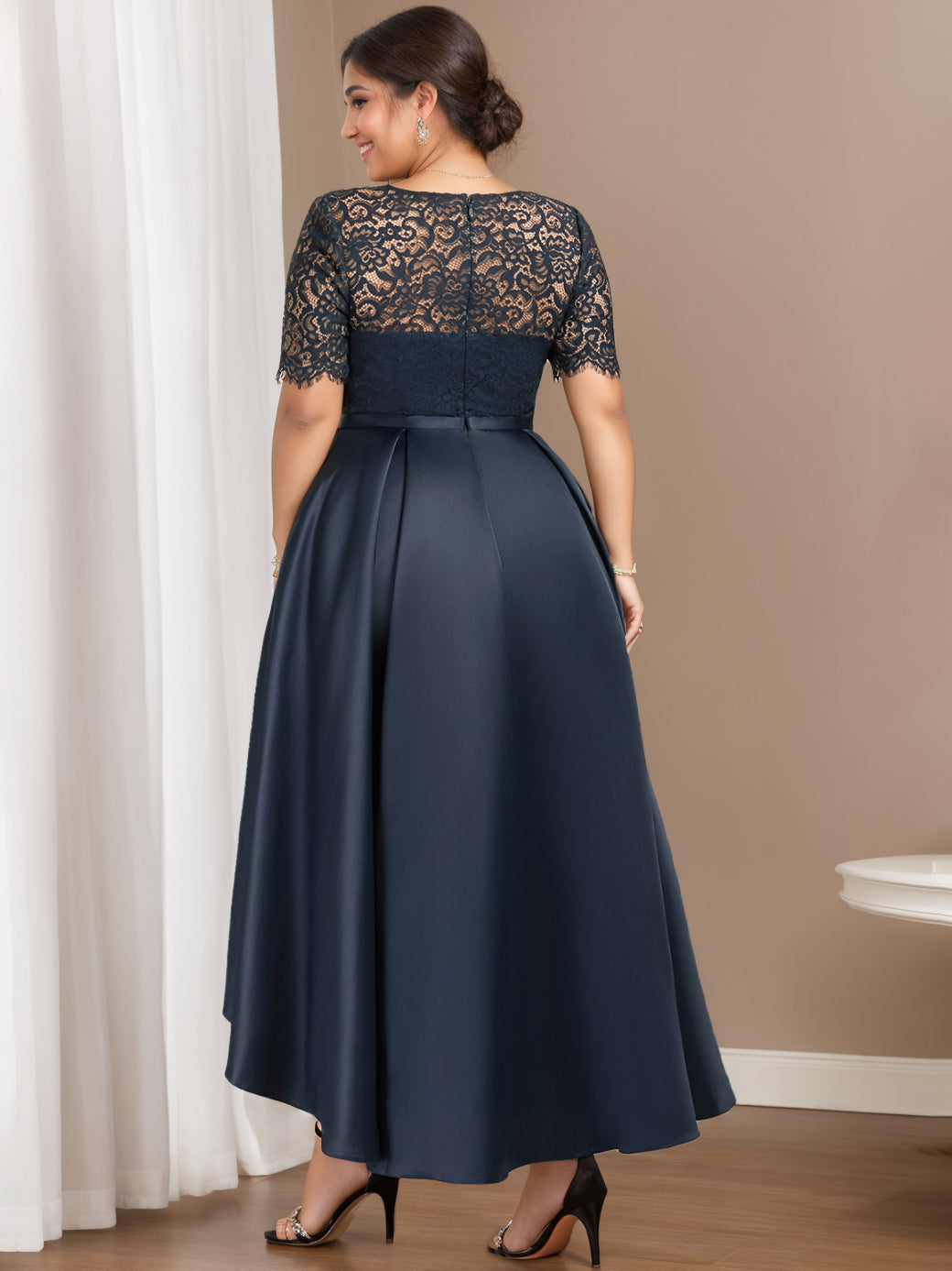 Plus Size Asymmetrical A-Line Princess Dress with Round Neck and Short Sleeves Appliques for Mother of the Bride-BMbridal.UK