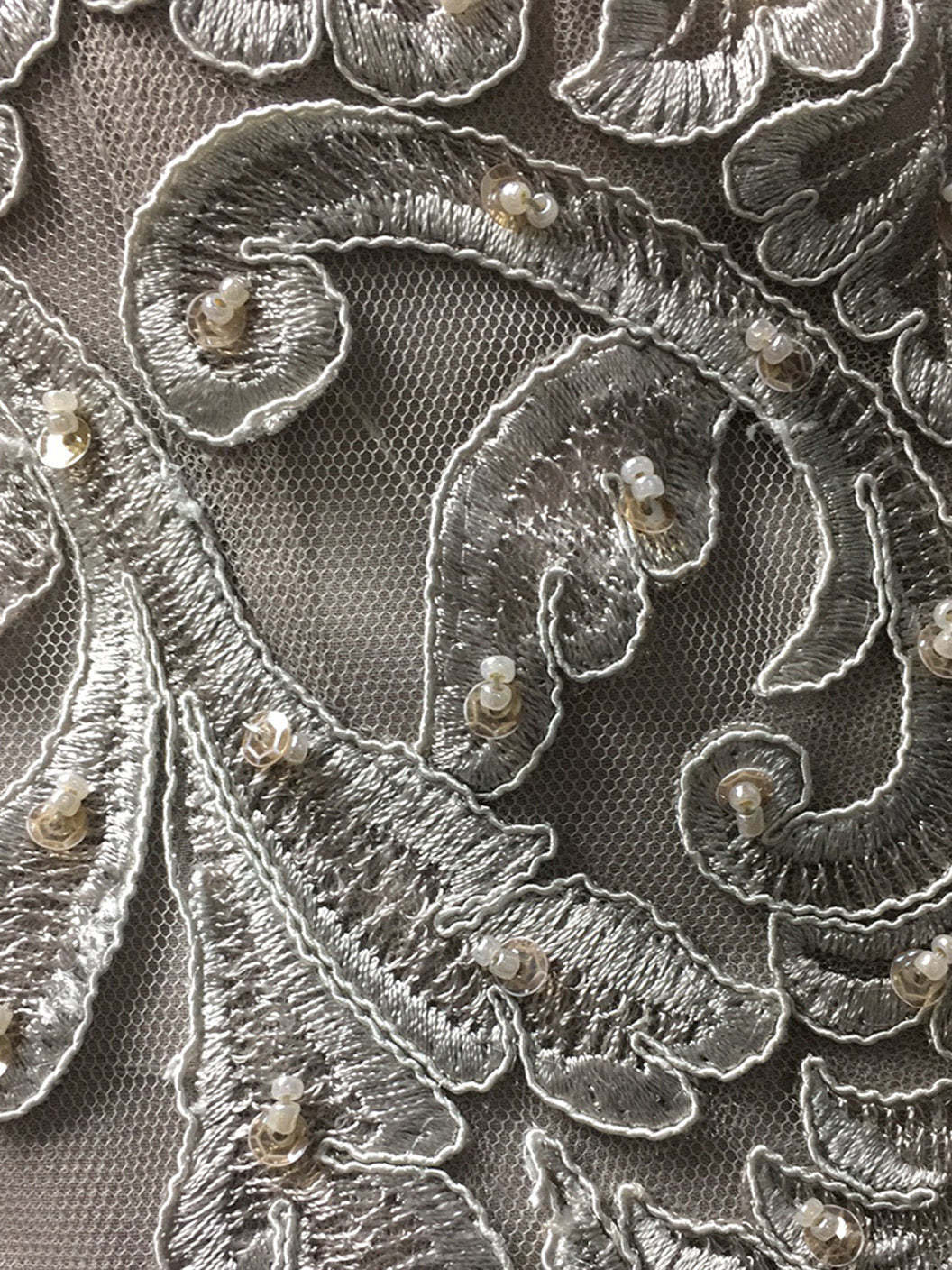 Princess A-Line Scoop Neck Tea-Length Mother of the Bride Dress with Lace and Appliques