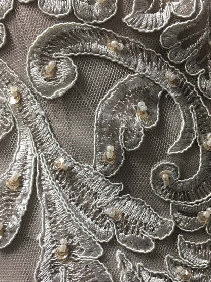 Princess A-Line Scoop Neck Tea-Length Mother of the Bride Dress with Lace and Appliques