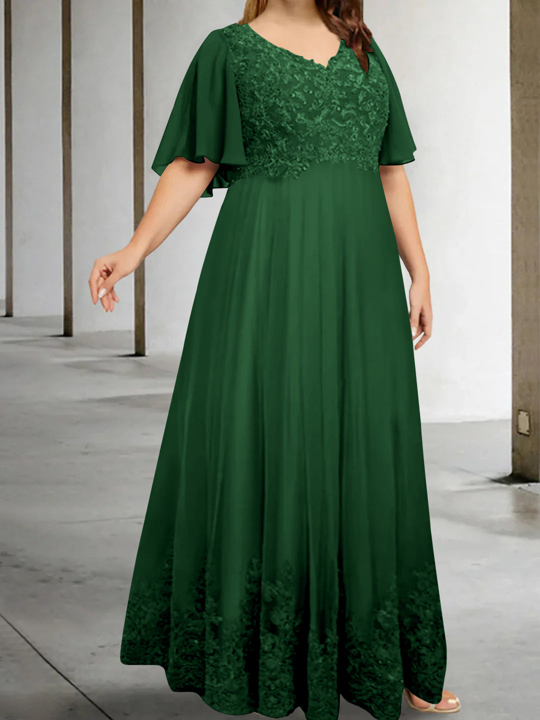 Plus Size V-Neck A-Line Princess Floor-Length Mother of the Bride Dress with Appliques and Half Sleeves-BMbridal.UK