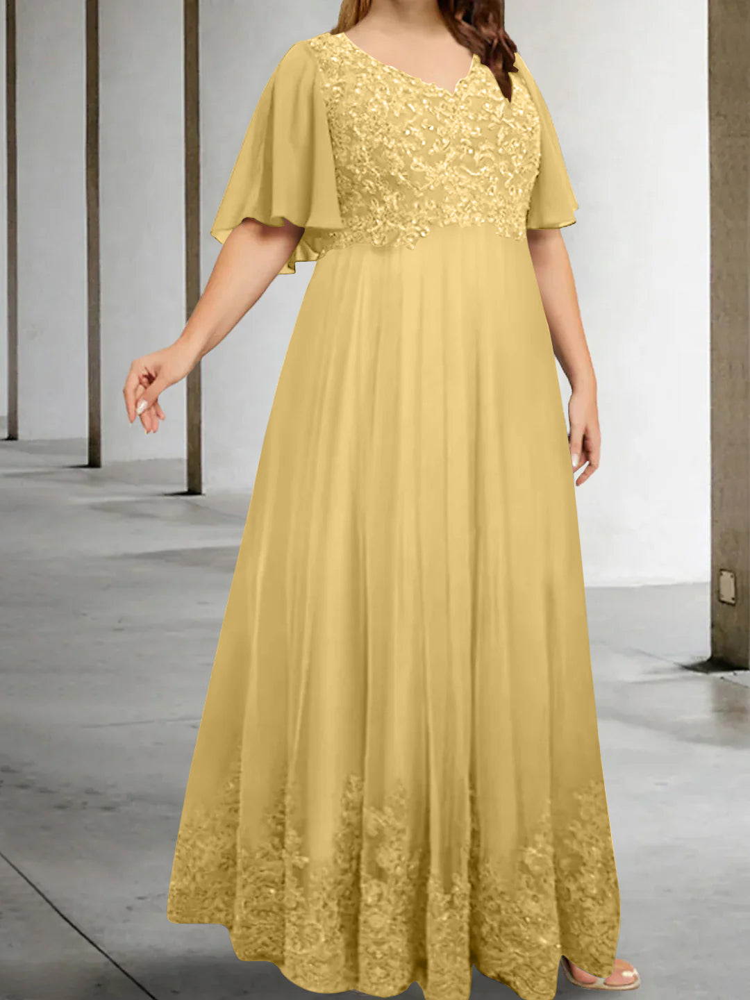 Plus Size V-Neck A-Line Princess Floor-Length Mother of the Bride Dress with Appliques and Half Sleeves-BMbridal.UK