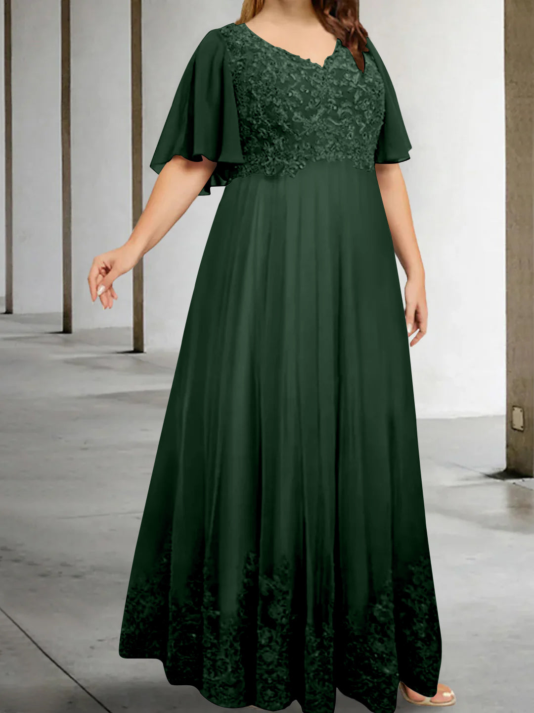 Plus Size V-Neck A-Line Princess Floor-Length Mother of the Bride Dress with Appliques and Half Sleeves-BMbridal.UK