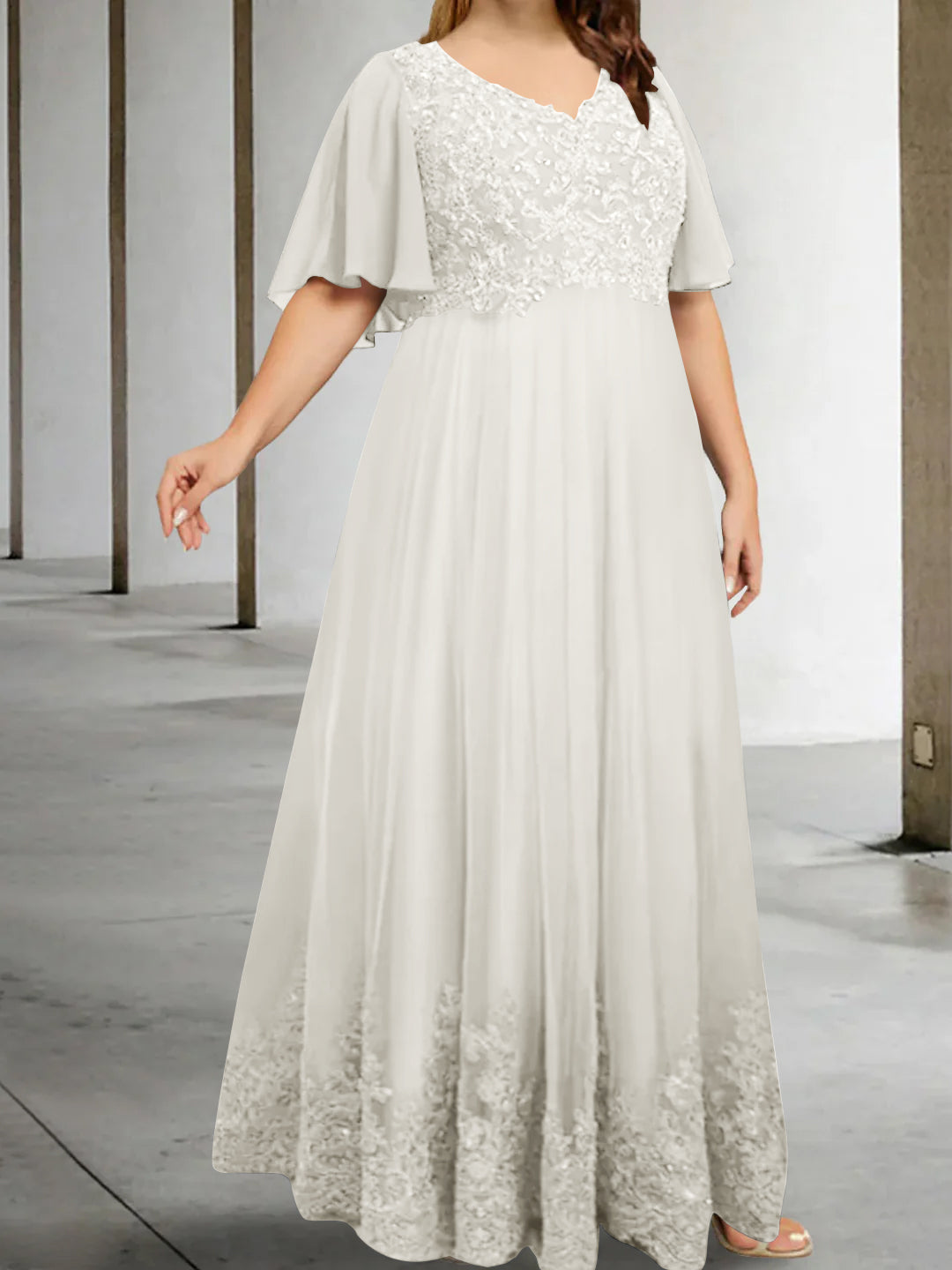 Plus Size V-Neck A-Line Princess Floor-Length Mother of the Bride Dress with Appliques and Half Sleeves-BMbridal.UK