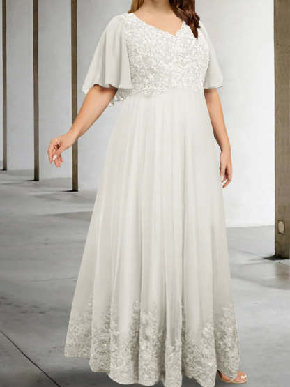 Plus Size V-Neck A-Line Princess Floor-Length Mother of the Bride Dress with Appliques and Half Sleeves-BMbridal.UK