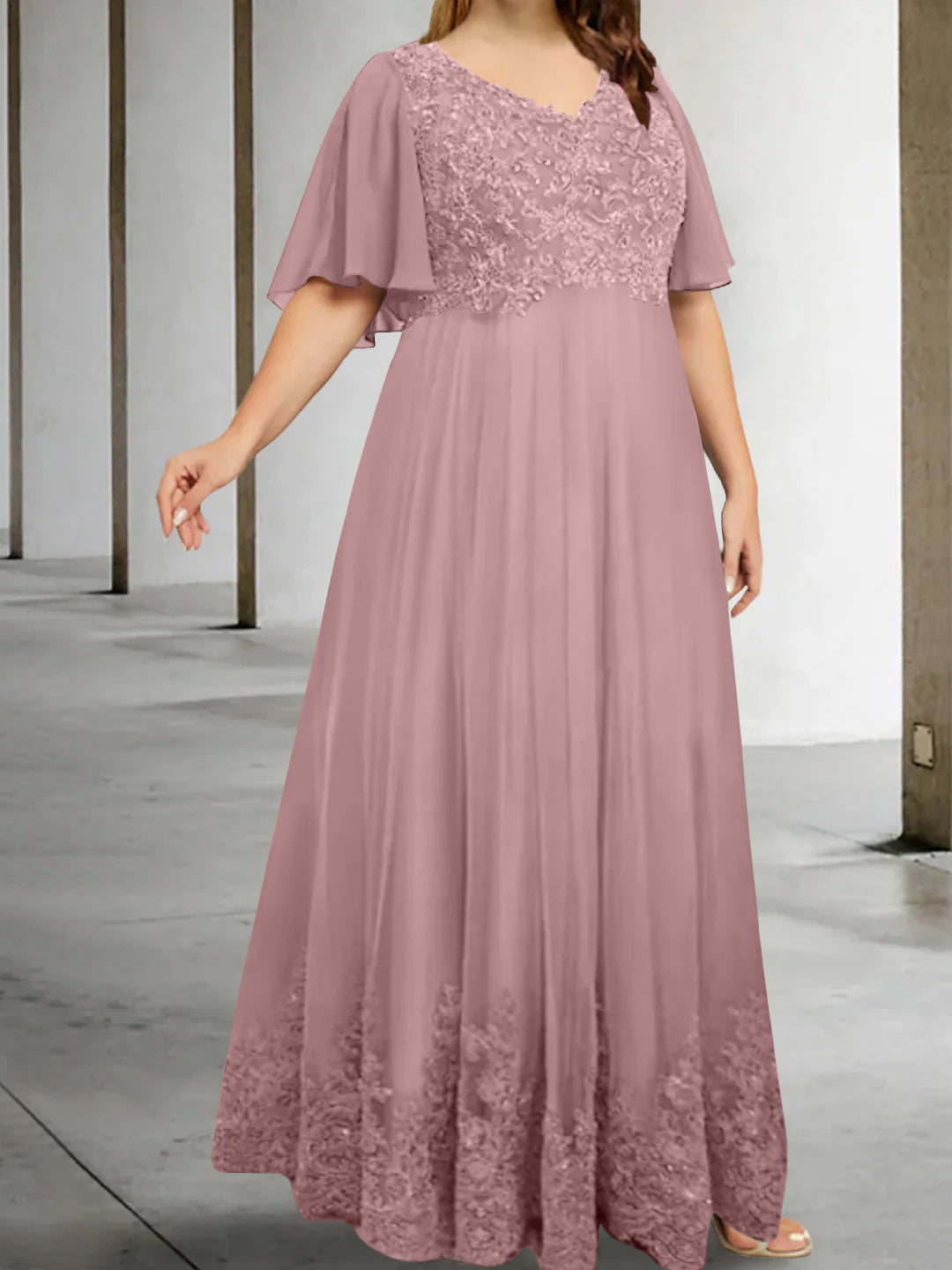 Plus Size V-Neck A-Line Princess Floor-Length Mother of the Bride Dress with Appliques and Half Sleeves-BMbridal.UK