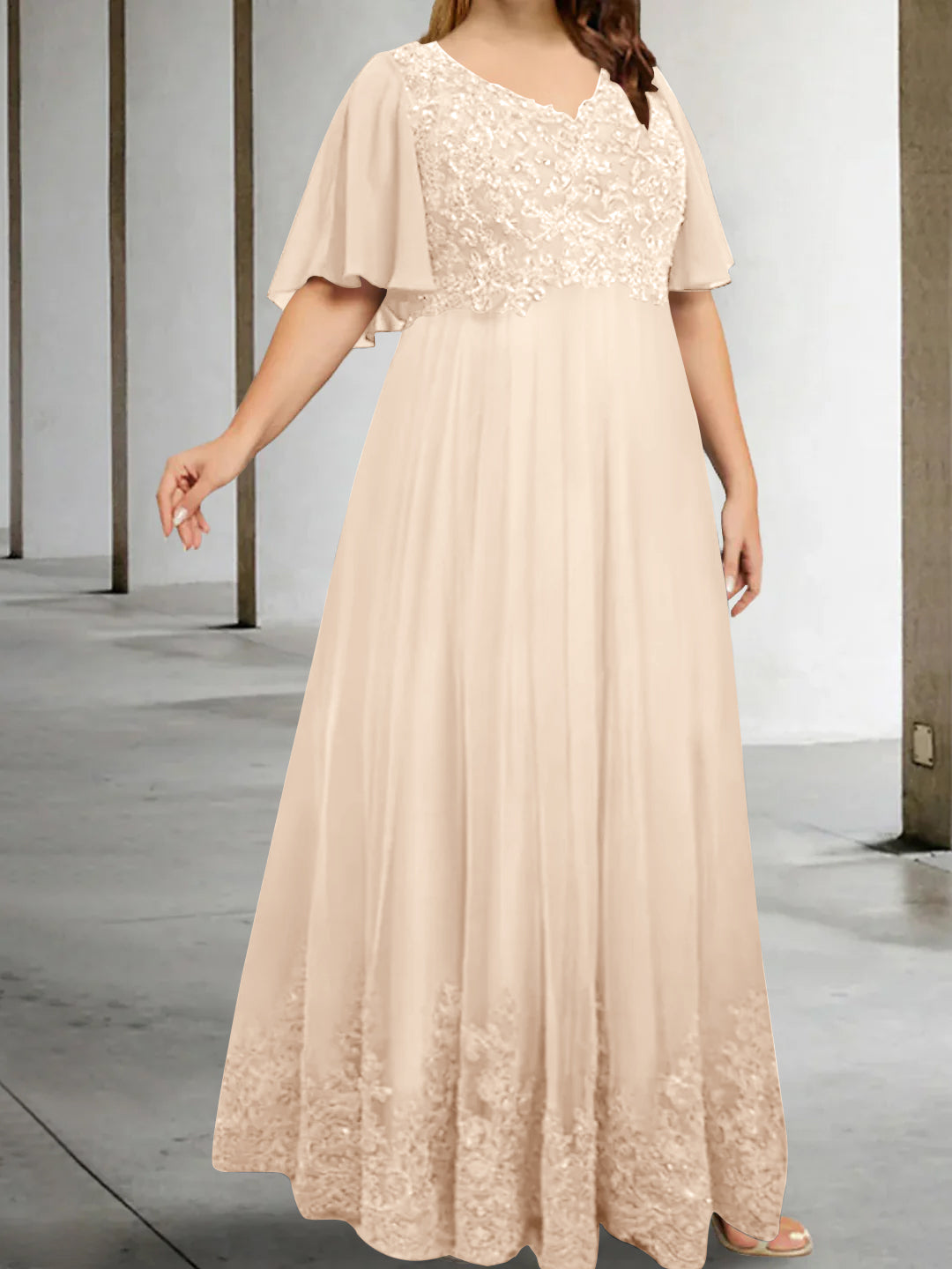 Plus Size V-Neck A-Line Princess Floor-Length Mother of the Bride Dress with Appliques and Half Sleeves-BMbridal.UK