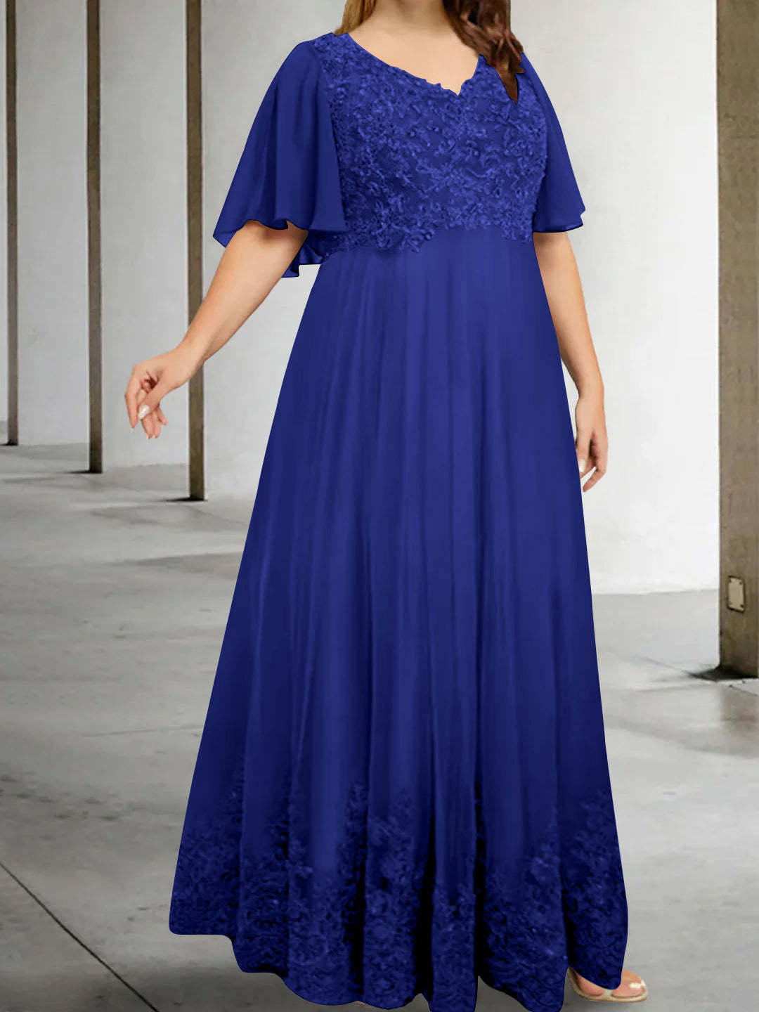 Plus Size V-Neck A-Line Princess Floor-Length Mother of the Bride Dress with Appliques and Half Sleeves-BMbridal.UK