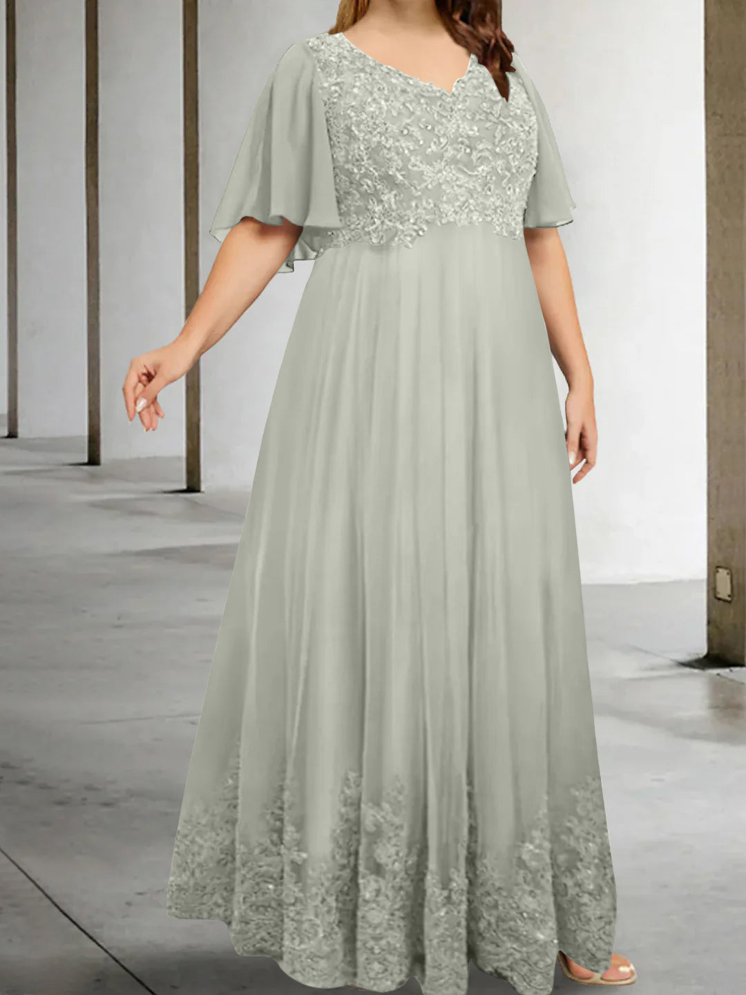 Plus Size V-Neck A-Line Princess Floor-Length Mother of the Bride Dress with Appliques and Half Sleeves-BMbridal.UK