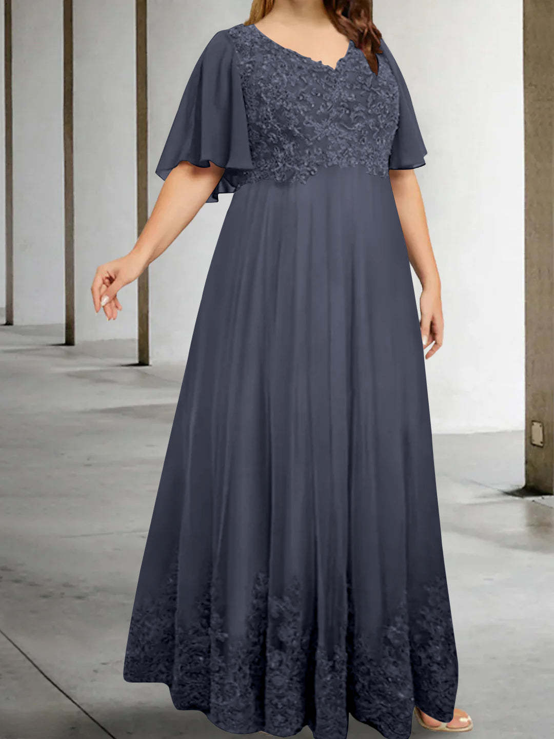 Plus Size V-Neck A-Line Princess Floor-Length Mother of the Bride Dress with Appliques and Half Sleeves-BMbridal.UK
