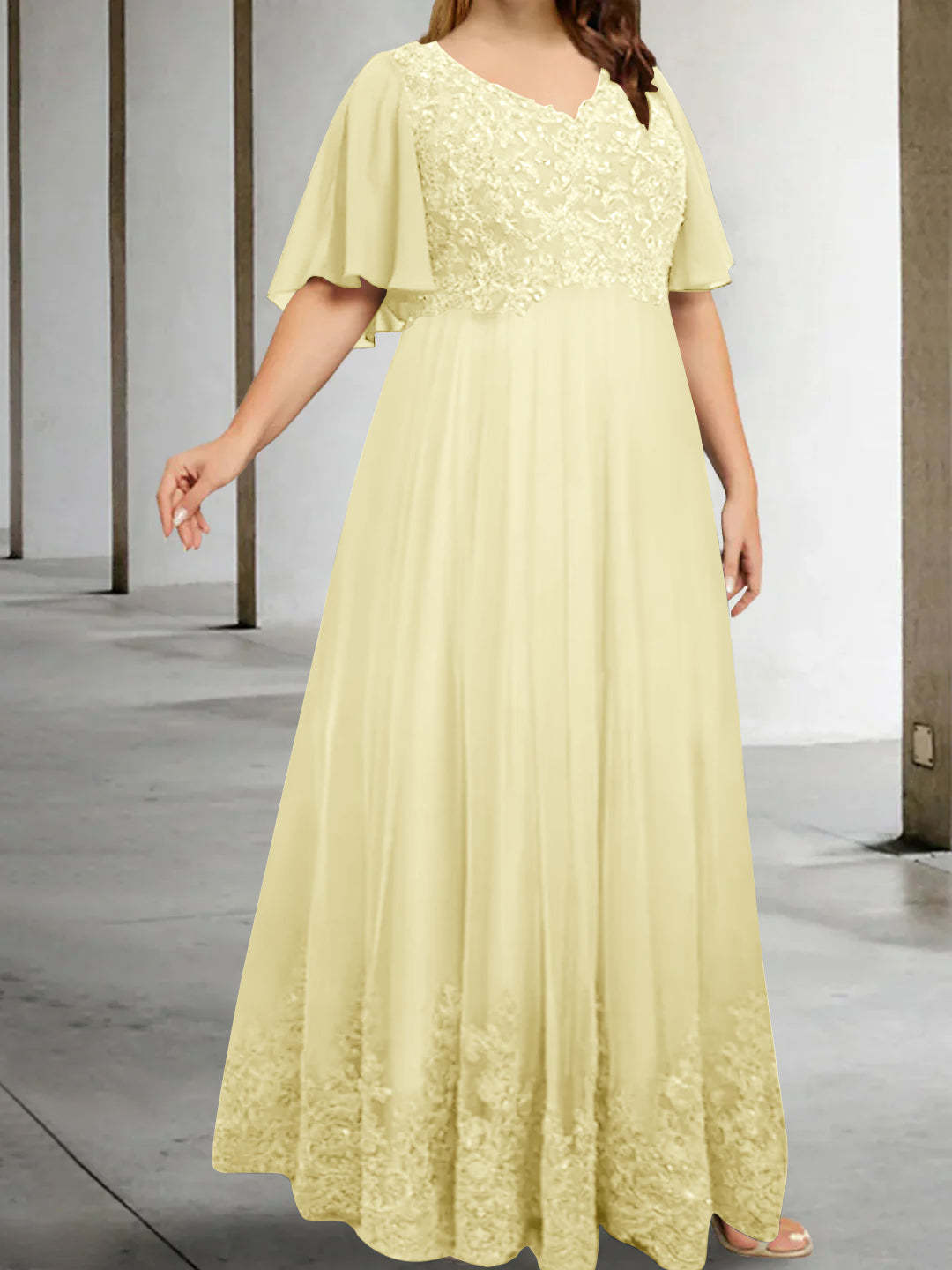 Plus Size V-Neck A-Line Princess Floor-Length Mother of the Bride Dress with Appliques and Half Sleeves-BMbridal.UK