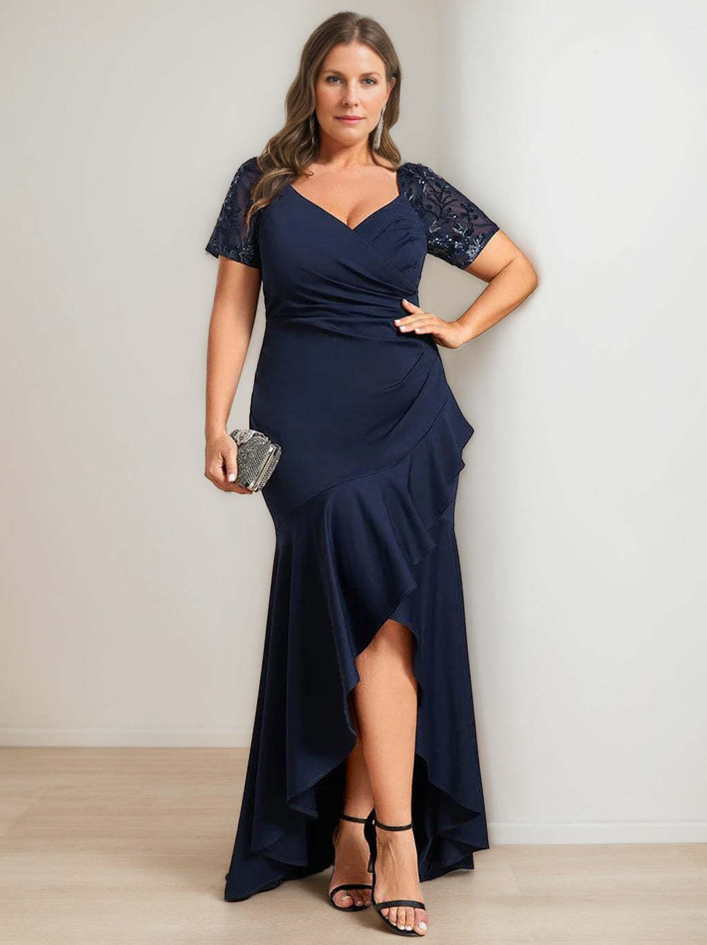 V-Neck Asymmetrical Sheath/Column Plus Size Mother of the Bride Dress with Short Sleeves and Sequins