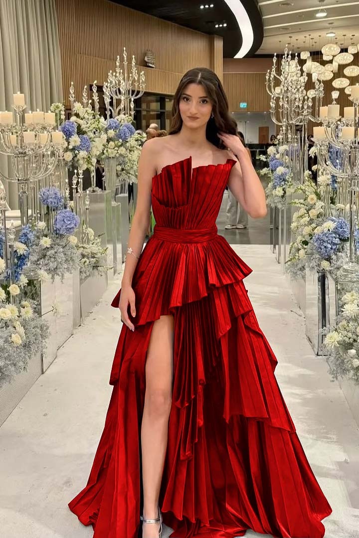 Charming Strapless Sleeveless Long Split Prom Dress With Pleated