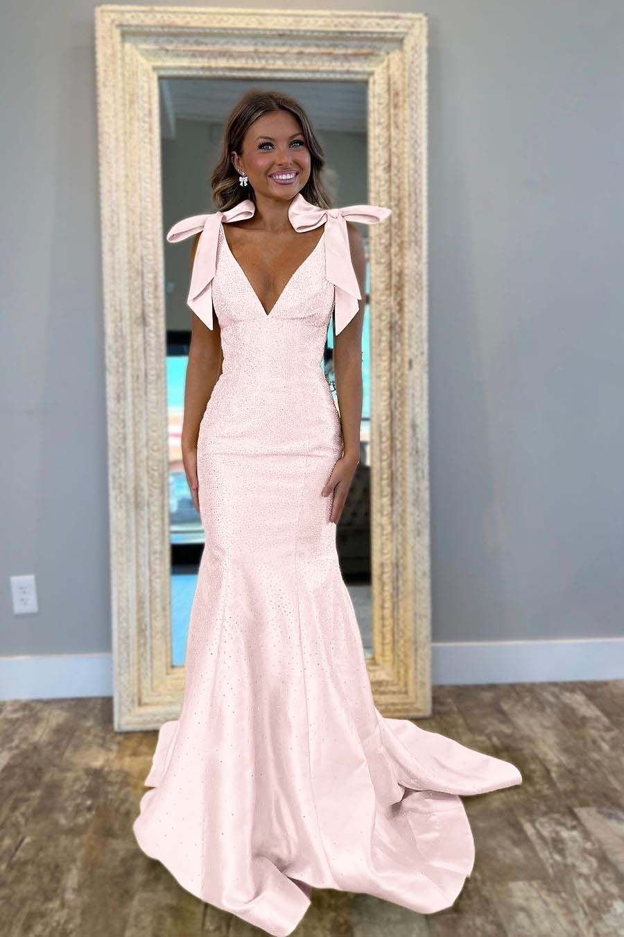 Straps V Neck Sleeveless Long Mermaid Prom Dress With Beading