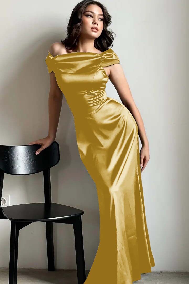 Off the Shoulder Sleeveless Long Mermaid Prom Dress With Pleated