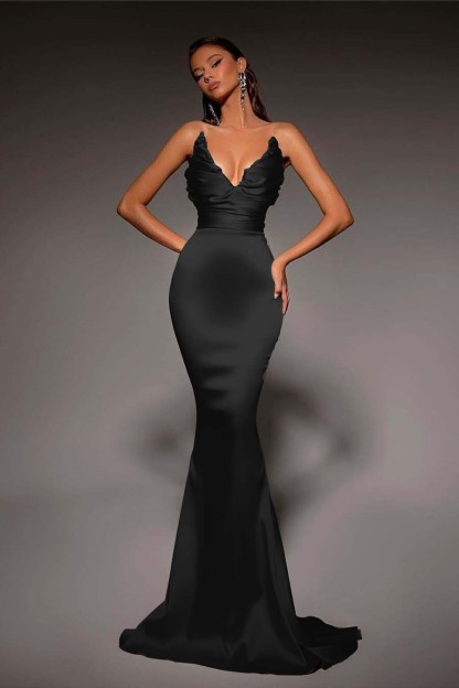 Strapless V Neck Sleeveless Long Mermaid Prom Dress With Pleated