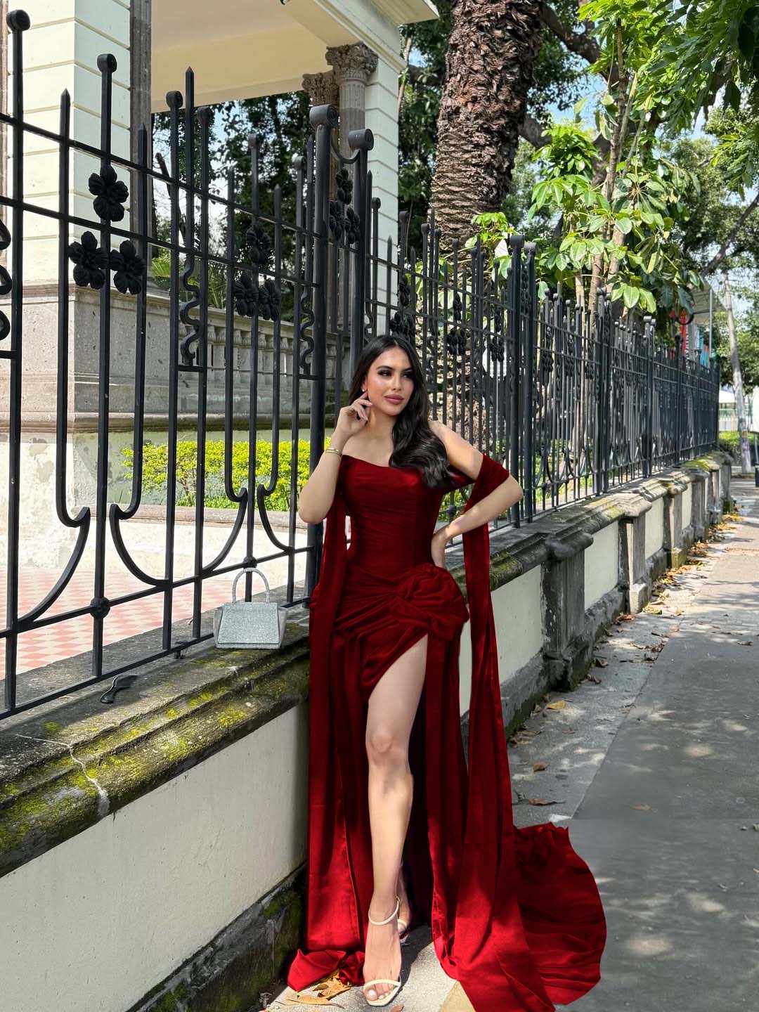 Strapless Sleeveless Long Mermaid Prom Dress With Split Pleated