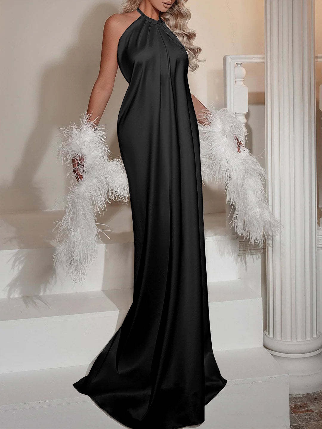 Floor-length Halter Prom Dresses with Sheath/Column Silhouette