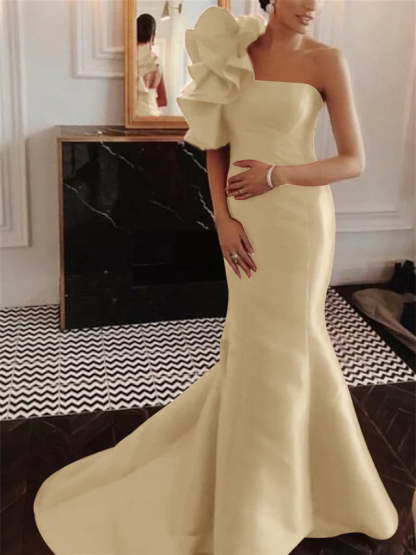 Evening Dresses with Ruffles: Strapless Sleeveless Mermaid/Trumpet Court Train