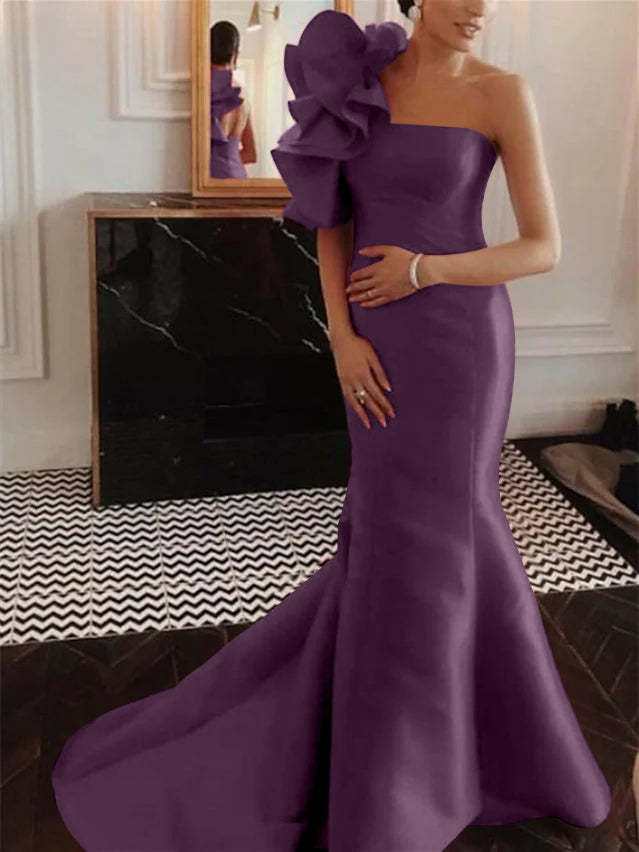 Evening Dresses with Ruffles: Strapless Sleeveless Mermaid/Trumpet Court Train