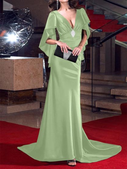 Evening Dresses with Crystals: Mermaid/Trumpet Silhouette and Plunging Neckline