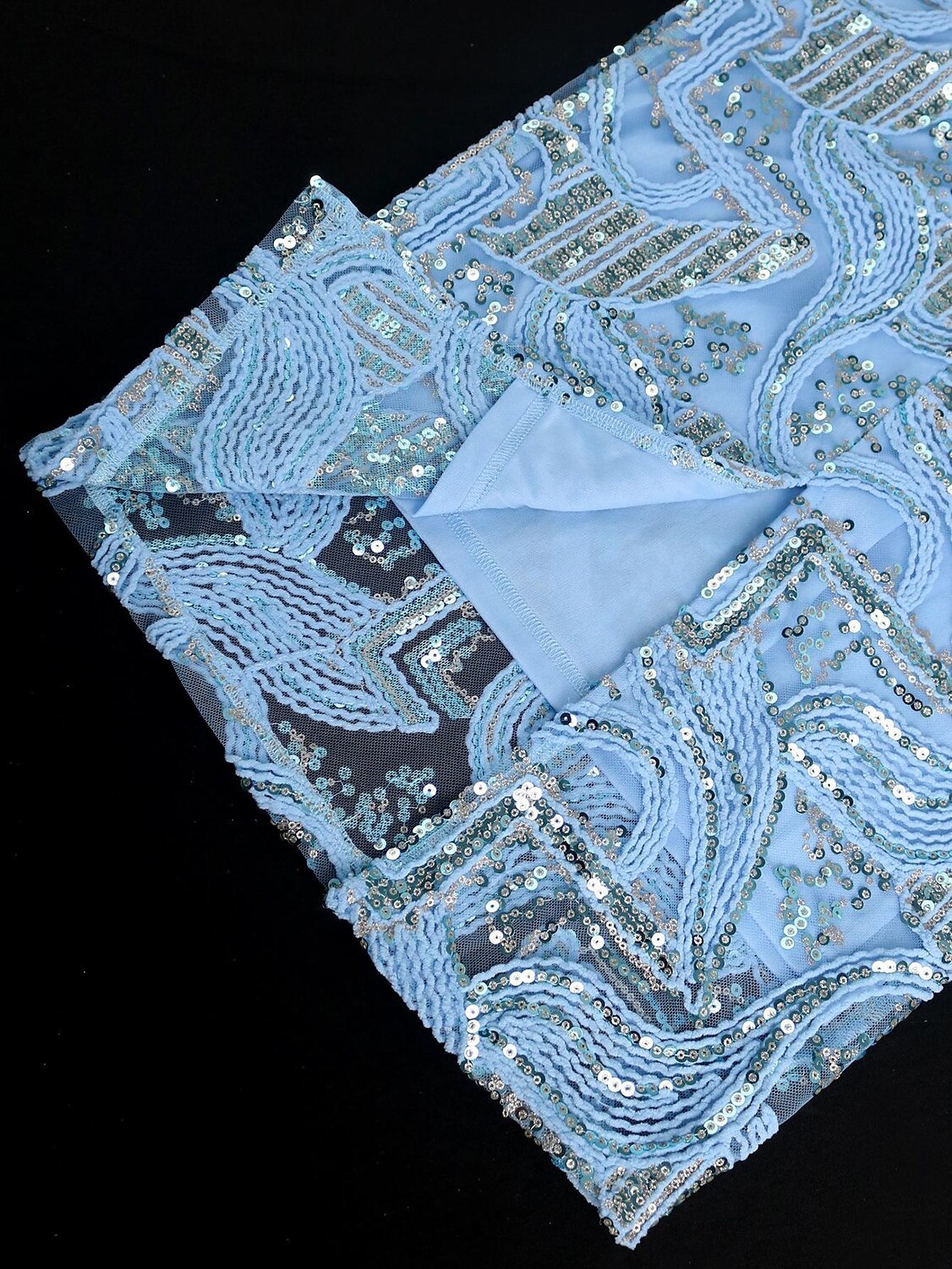 Off-the-Shoulder Sleeveless Tea-Length Cocktail Dress with Sequins for Party or Homecoming