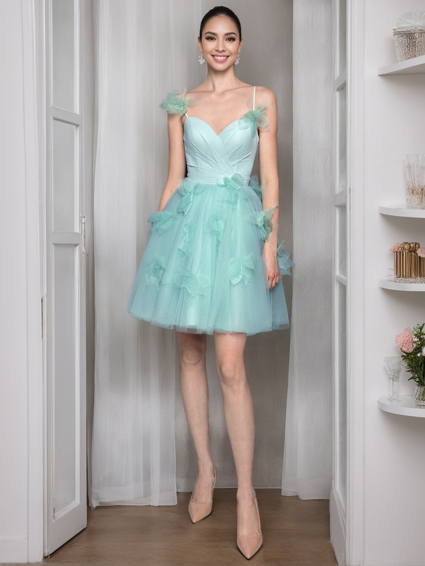 Short Sleeveless Cocktail Dress with Floral Appliques in A-Line and Princess Sweetheart Styles