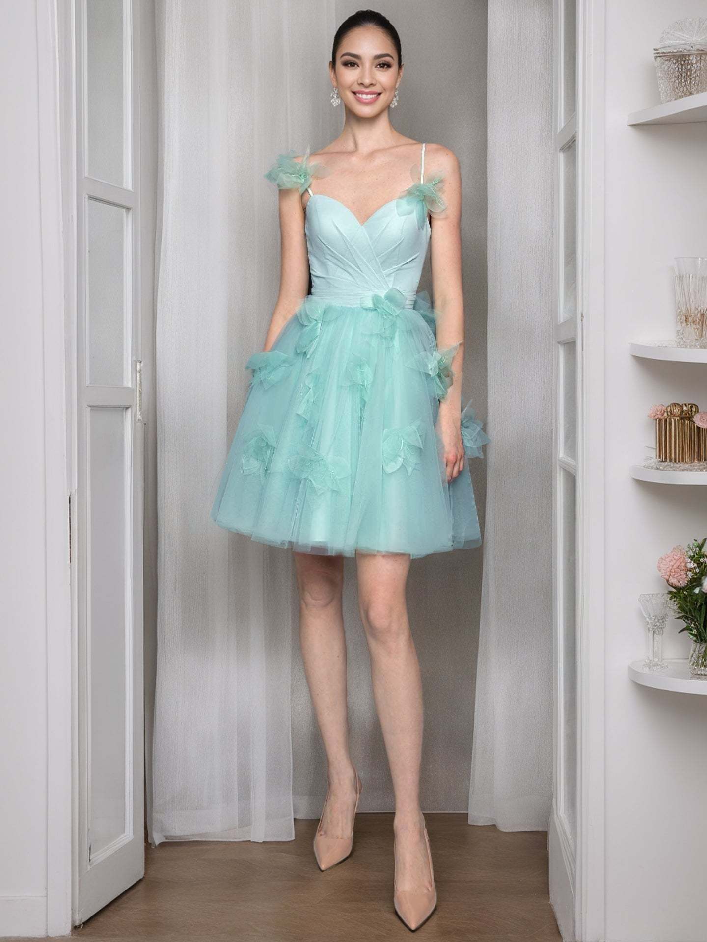 Short Sleeveless Cocktail Dress with Floral Appliques in A-Line and Princess Sweetheart Styles