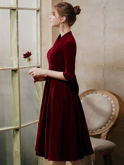 Sleek V-Neck A-Line/Princess Tea-Length Cocktail Dress with Half Sleeves