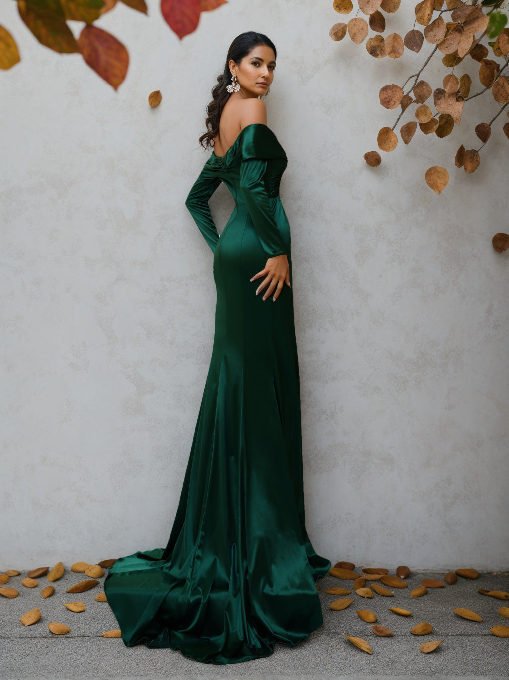 Off-the-Shoulder Trumpet/Mermaid Floor-Length Evening Dress with Long Sleeves and Ruffles