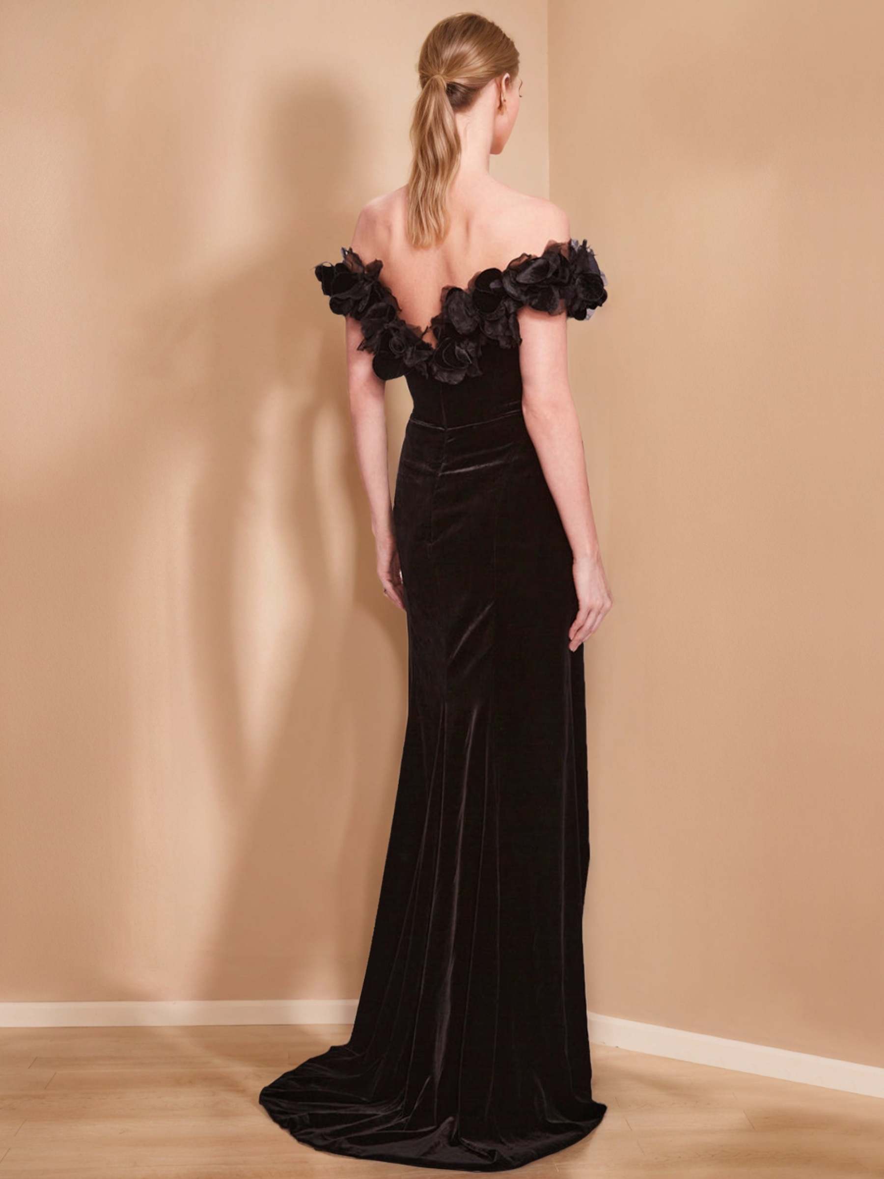 Off-the-Shoulder Velvet Evening Gowns with Ruffles and Short Sleeves