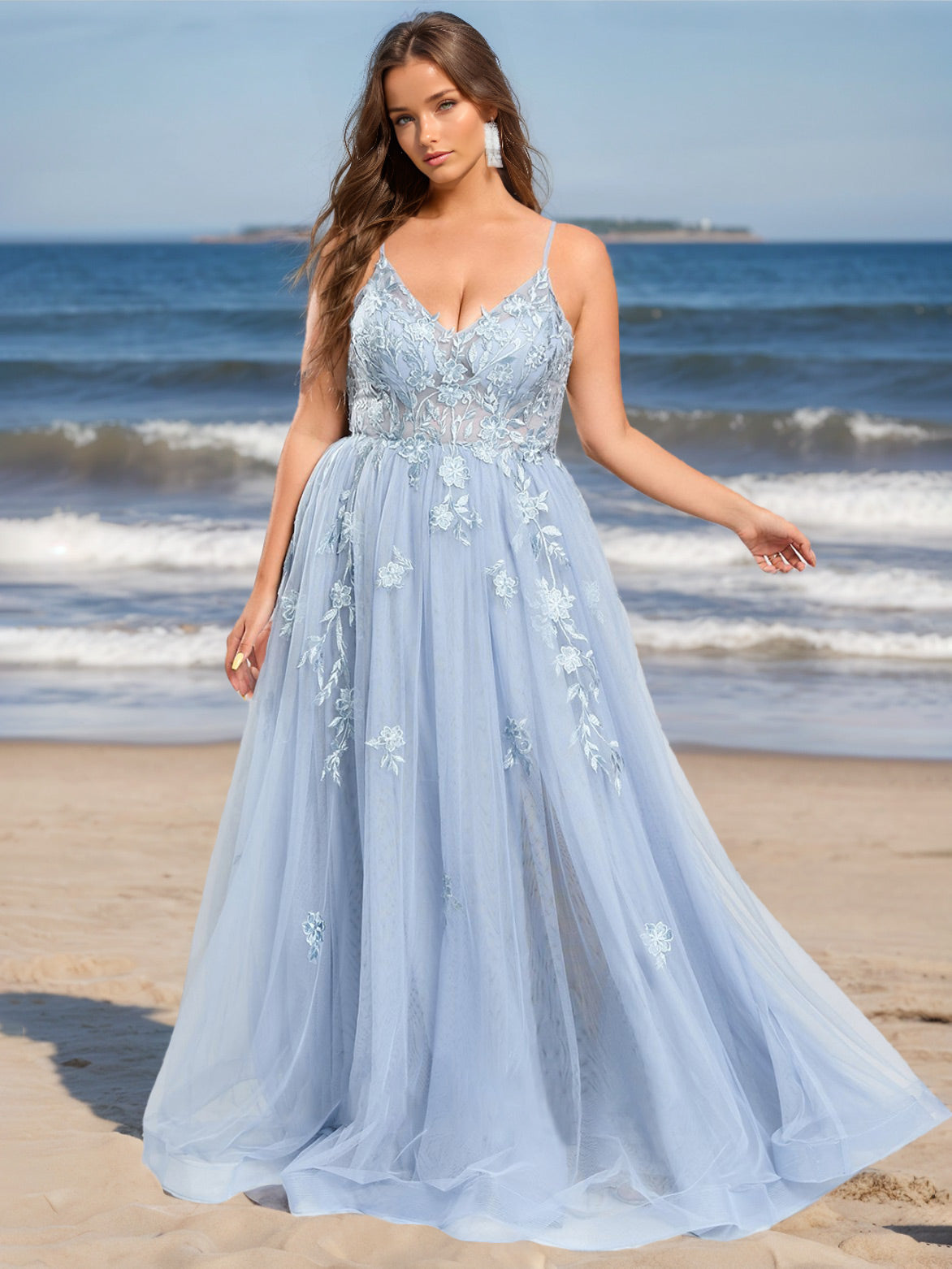 Plus Size Floor-Length Tulle Prom Dress with Appliques in A-Line/Princess V-Neck Sleeveless Style