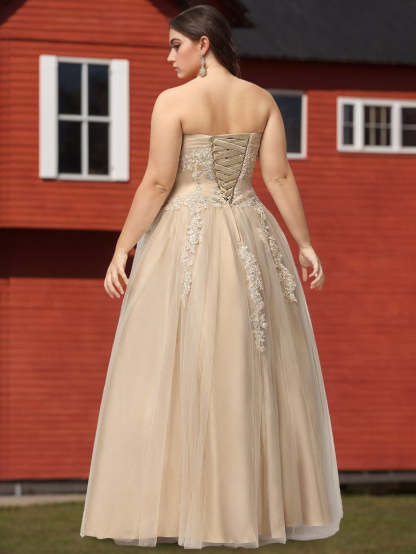 Plus Size Prom Dresses with Sweetheart Neckline Sleeveless Floor-Length Tulle Ball Gown Featuring Appliques Lace & Beads-BMbridal.UK