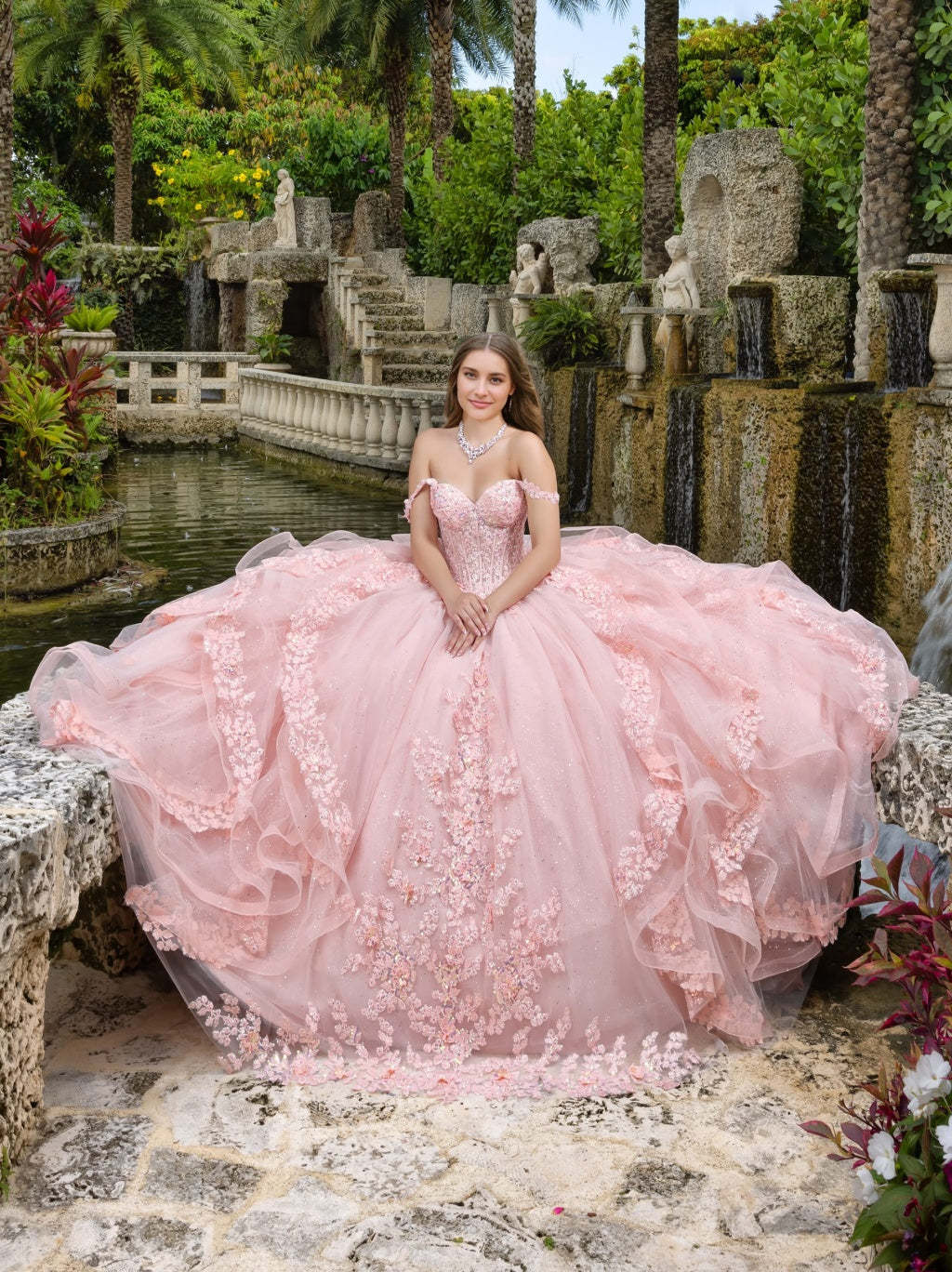 Strapless Sleeveless Floor-length Ball Gown with Lace Appliques for Prom