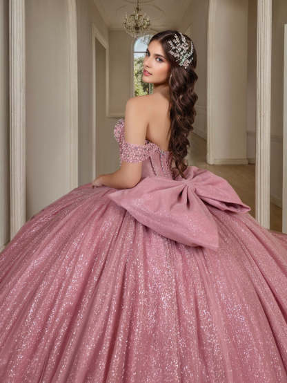 Off-the-Shoulder Sleeveless Ball Gown in Long Tulle with Sequins for Prom