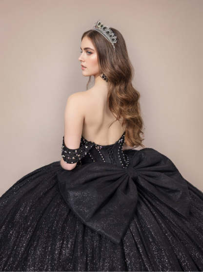 Off-the-Shoulder Sleeveless Ball Gown in Long Tulle with Sequins for Prom