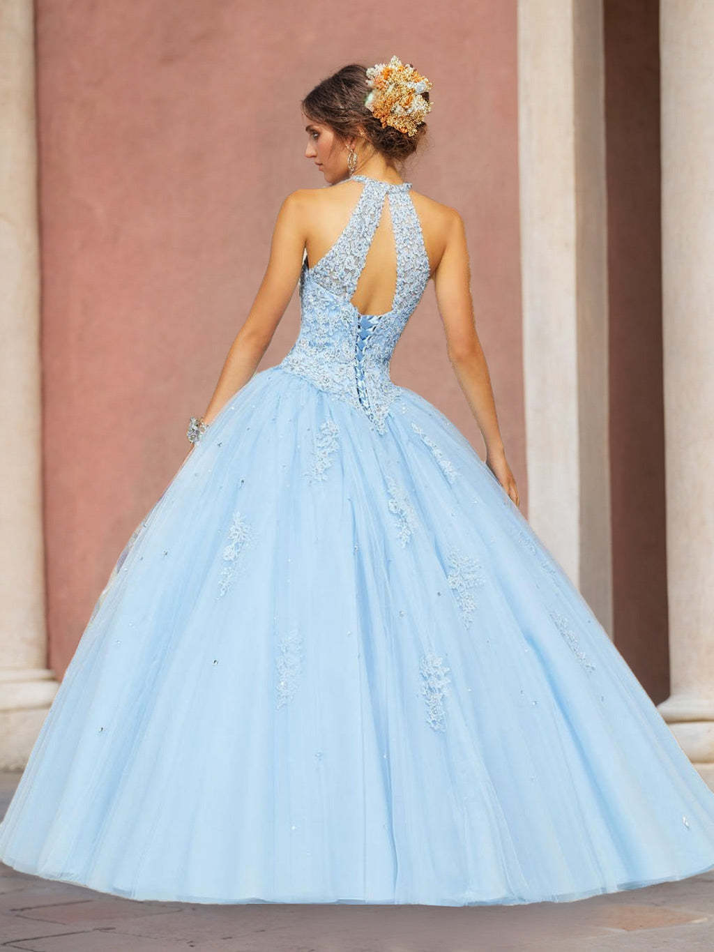 Sleeveless Floor-length Ball Gown Prom Dress with Appliques