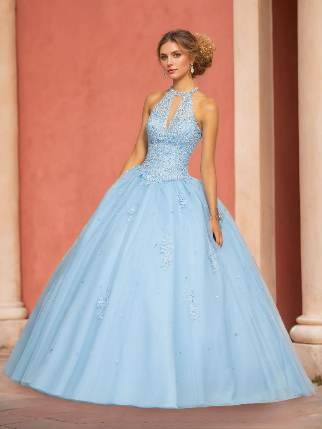 Sleeveless Floor-length Ball Gown Prom Dress with Appliques