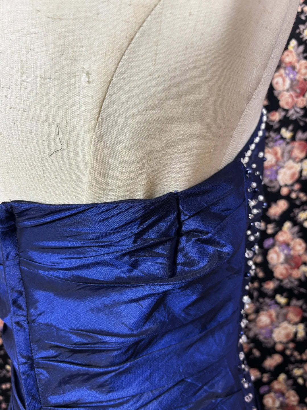 Sleeveless Sweetheart Taffeta Prom Dress with Beading in Trumpet/Mermaid Style