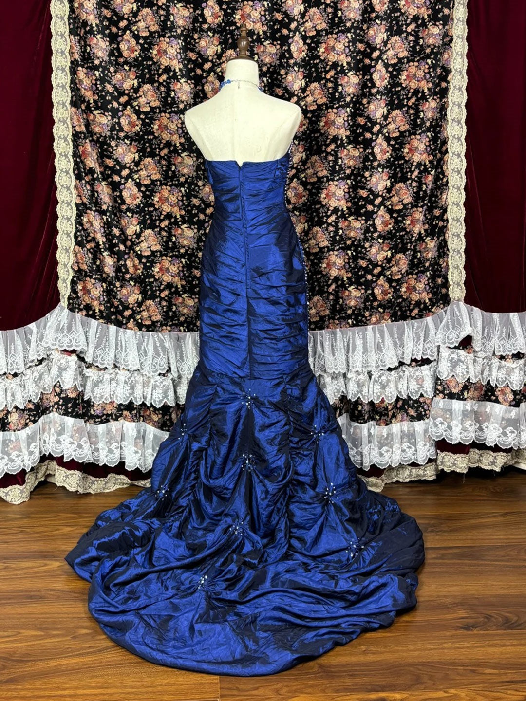 Sweetheart Sleeveless Floor-Length Taffeta Prom Dresses with Beading in Trumpet/Mermaid Style