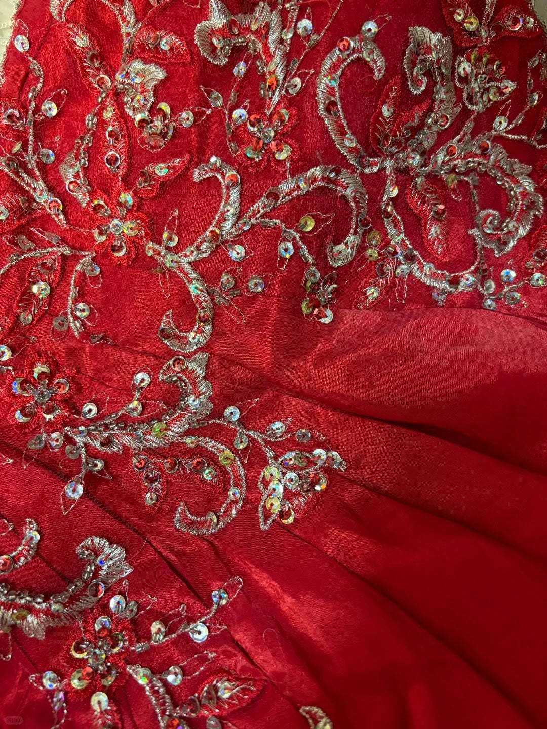 Sweetheart Neckline Sleeveless Floor-Length Taffeta Prom Dress with Appliques