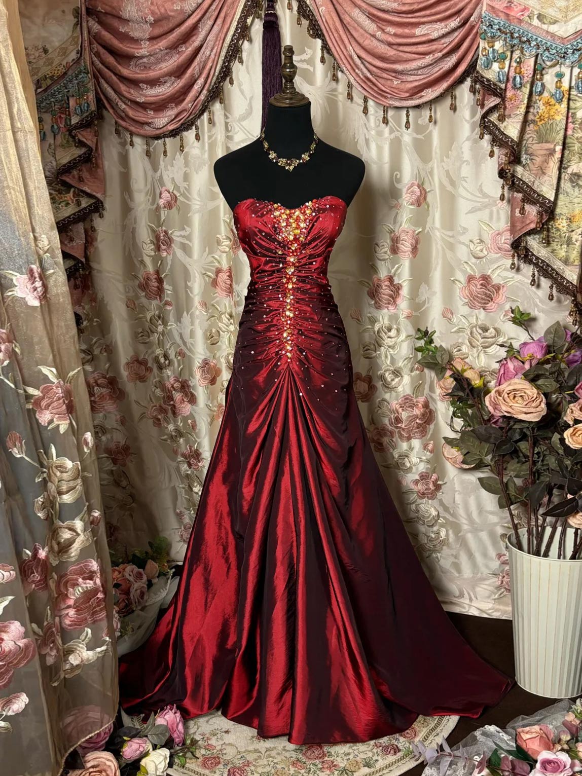 Unique Sleeveless Taffeta Prom Dress with Ruffles & Hot Diamond in A-Line/Princess Sweetheart Floor-Length-BMbridal.UK