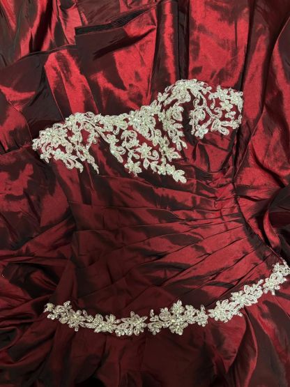 Strapless Sleeveless Ball Gown Prom Dress in Taffeta with Ruffles and Appliques Floor-Length