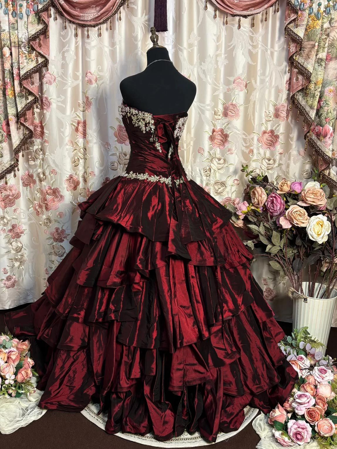 Strapless Sleeveless Ball Gown Prom Dress in Taffeta with Ruffles and Appliques Floor-Length