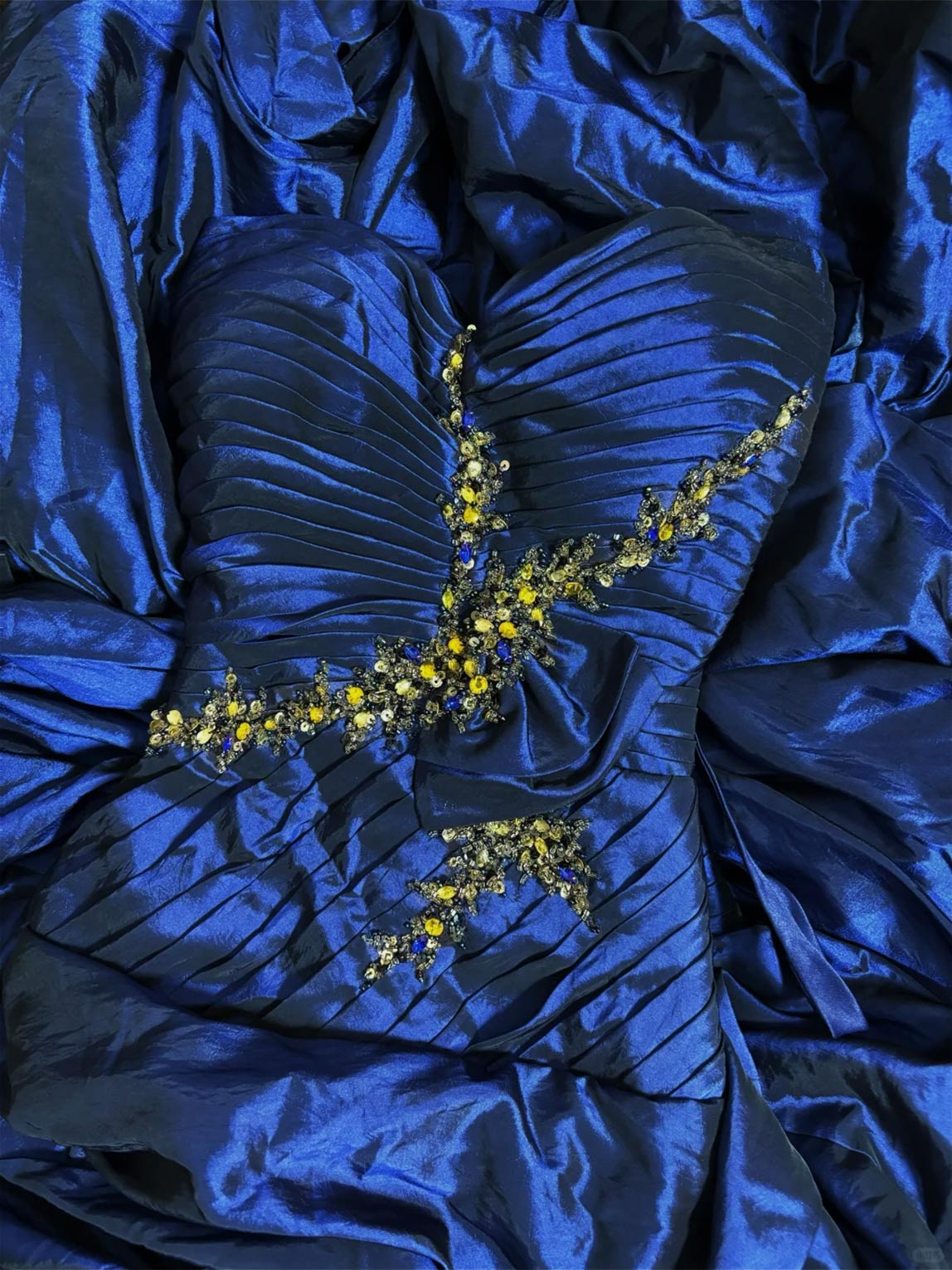 Sweetheart Sleeveless A-Line Princess Prom Dresses in Floor-Length Taffeta with Ruffles & Sequins