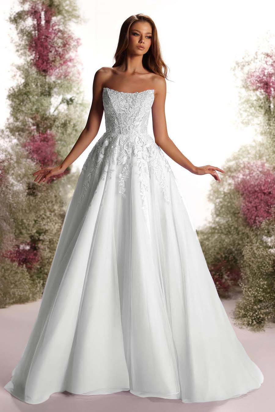 Tulle Strapless Sleeveless Long A Line Prom Dress With Appliques