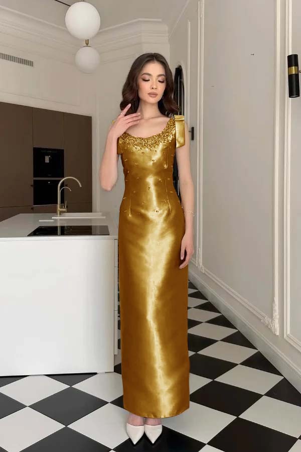 Glamorous Straps Sleeveless Long Prom Dress With Appliques Beading