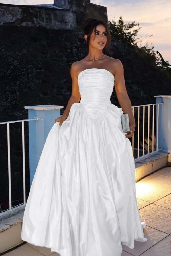 Glamorous Strapless Sleeveless Long Prom Dress With Pleated