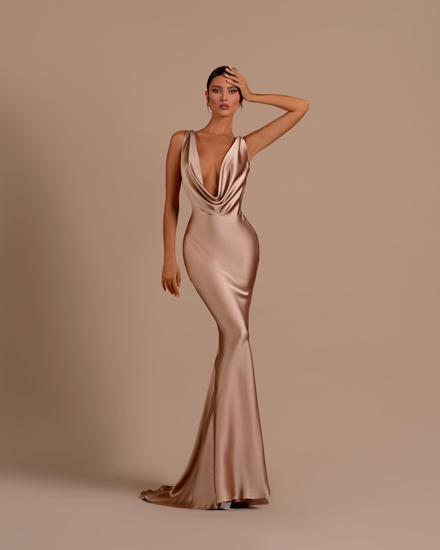 Black Deep V Neck Sleeveless Mermaid Long Prom Dress With Pleated