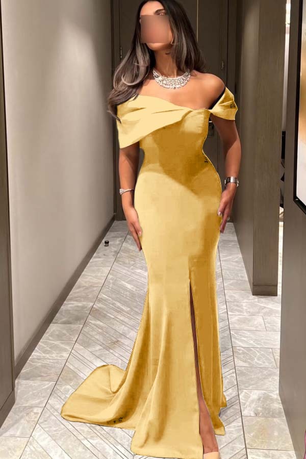 Off the Shoulder Sleeveless Long Mermaid Prom Dress With Pleated