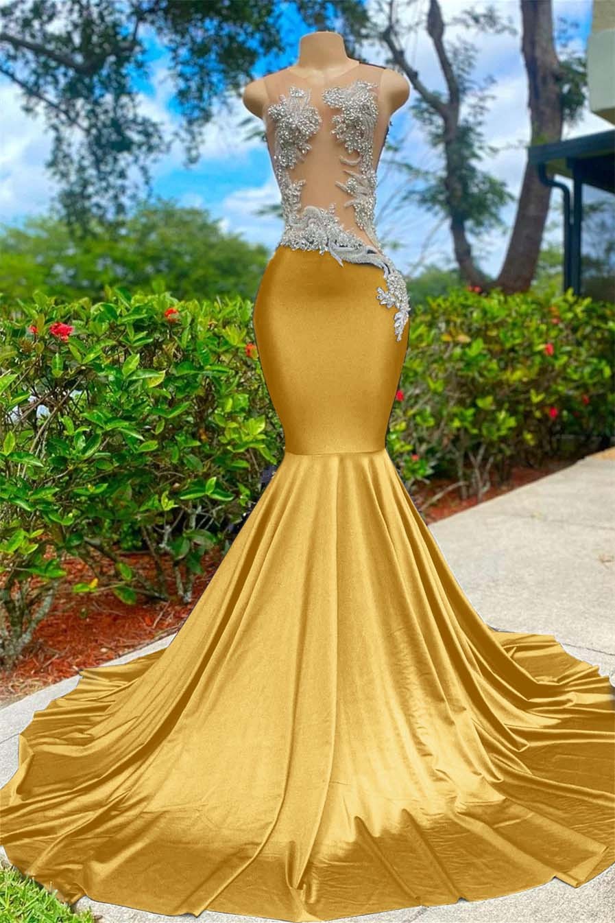 Shining Sleeveless V Neck Mermaid Long Prom Dress With Appliques